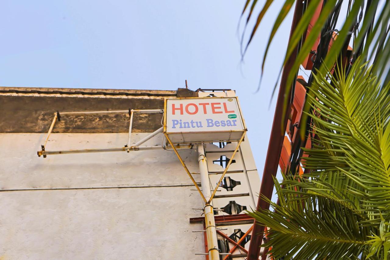 Collection O 92739 Hotel Pintu Besar Jacarta Exterior foto